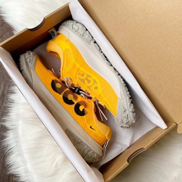 Nike ACG Mountain Fly Low 2 "Laser Orange" sneakers - Picture 10 of 11